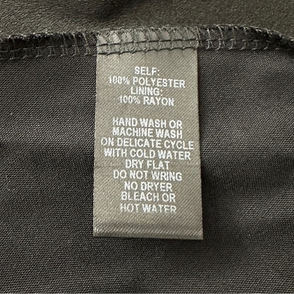 Lulu's Radiant Love black and gold wrap print dress Small - Picture 7 of 7